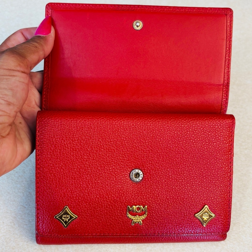 MCM Motifs Red w/Golden Hardware Med Trifold Wallet: J9498, EUC - Picture 11 of 15
